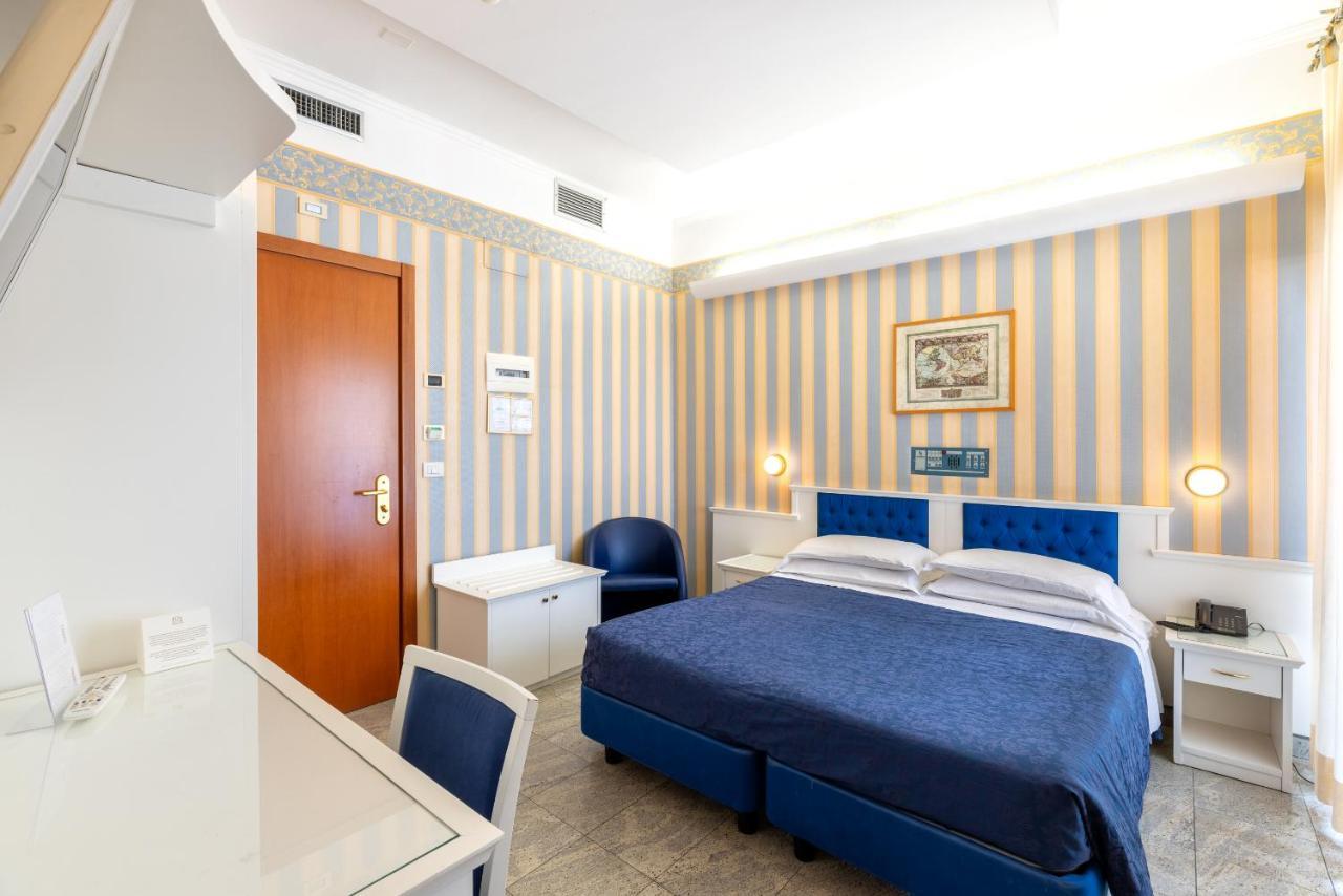 Hotel Feldberg Riccione Exterior photo